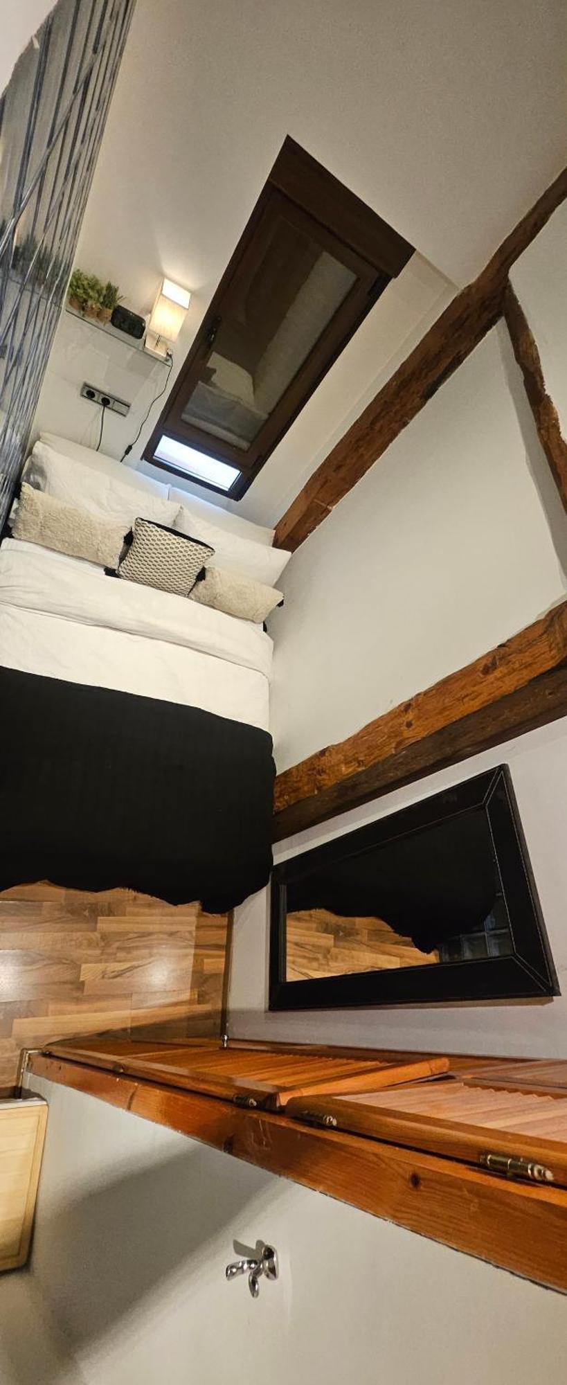 Pequeno Apartamento En El Centro De Madrid Pokoj fotografie