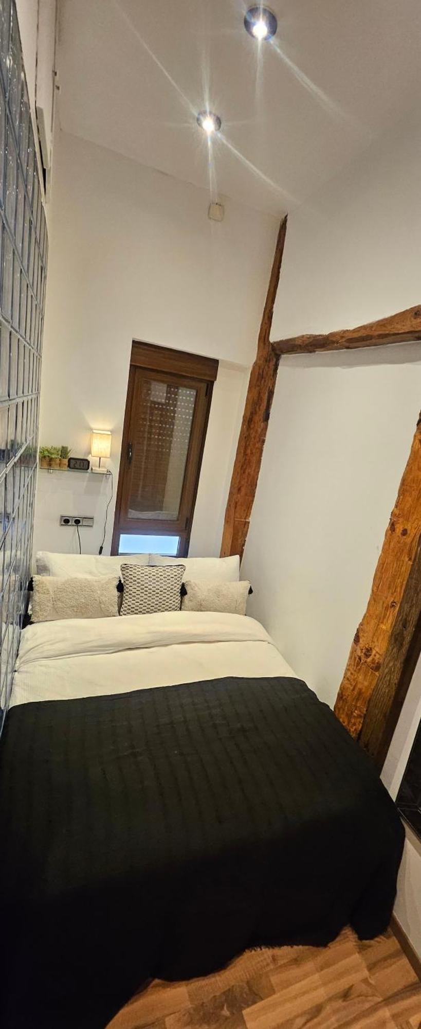 Pequeno Apartamento En El Centro De Madrid Pokoj fotografie